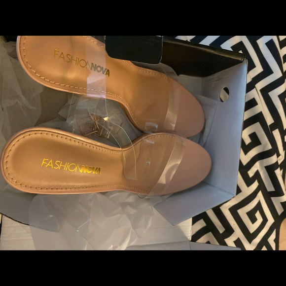 Transparent strapped heels - Picture 3 of 6